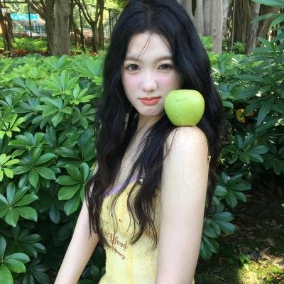 无法触碰的她
